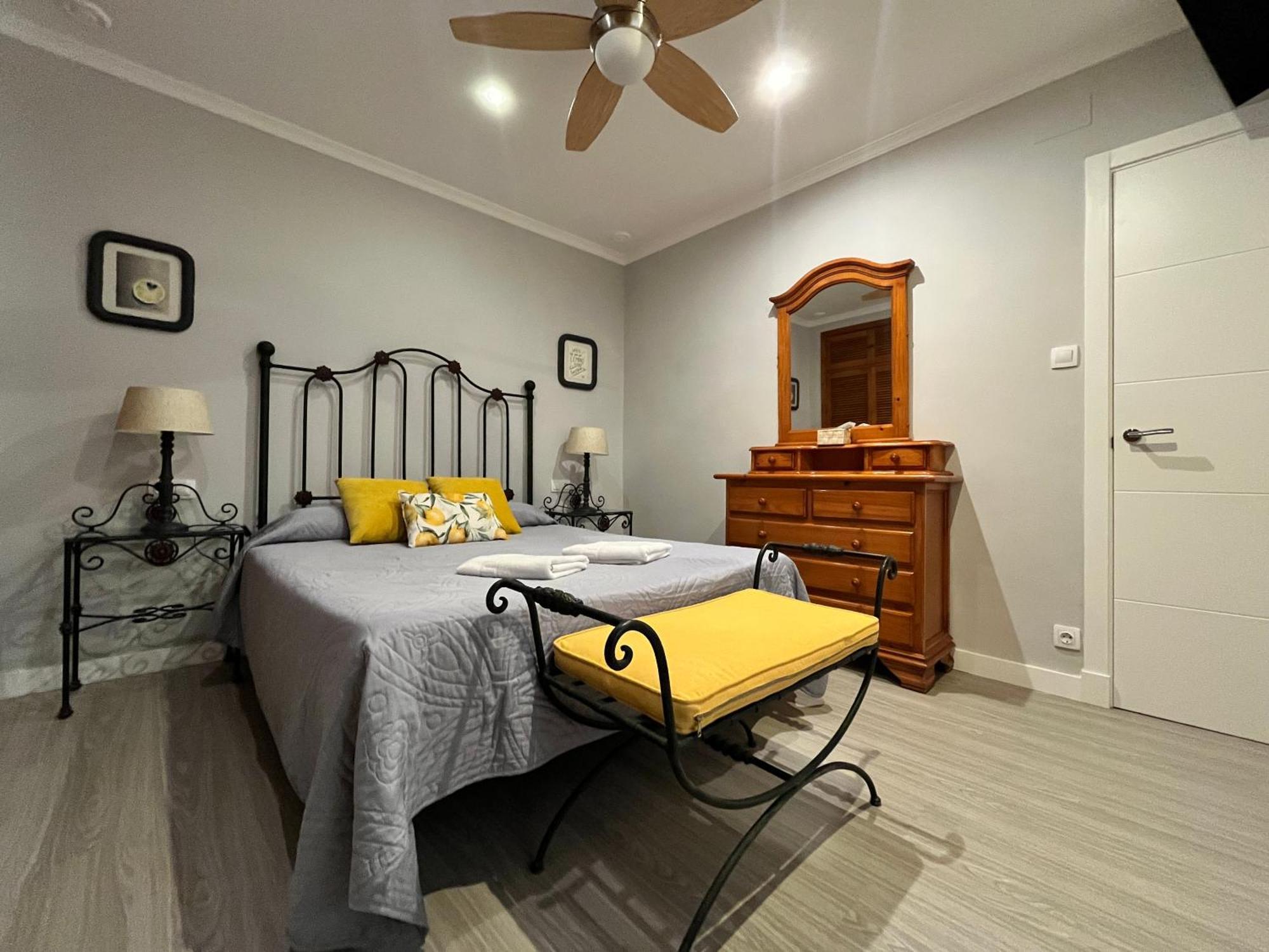 Lemon Tree Corazon De Cadiz Grupo Ac Gestion Apartment Exterior photo